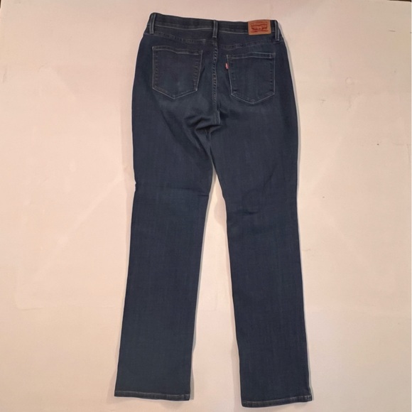 Iconic Levi’s blue jeans ready for fall fashions size 10 classic styling - Picture 3 of 8